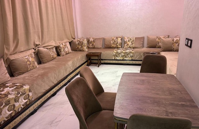 Chic and comfortable air-conditioned apartment