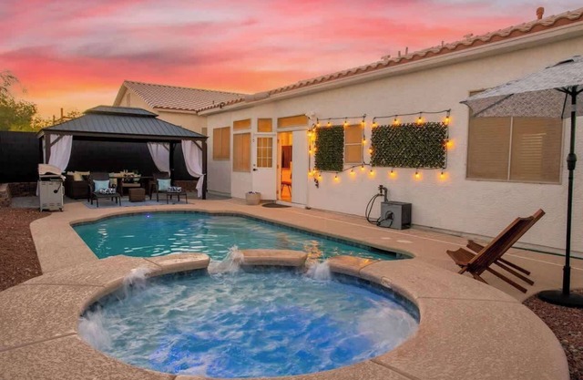 Chic and Modern 3BD Home with Pool & Pool Table