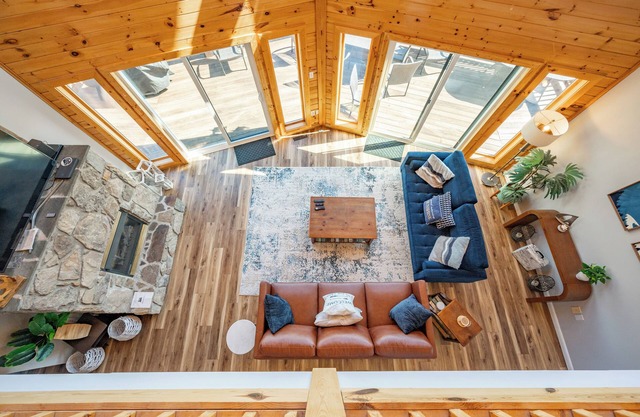 Chic Rustic Log Cabin Near Lake w/ Fire Pit