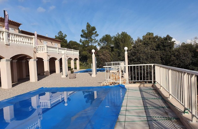 Villa elegante en le Cannet des Maures con terraza