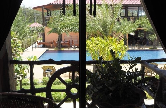 Chomview Resort