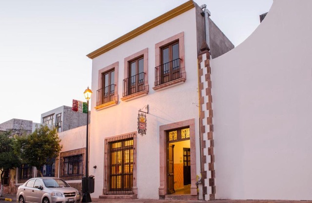 Cinco de Mayo Hotel