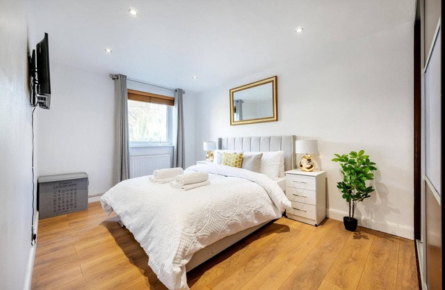 Classic 2 bed Apartment Situated in Mill Hill