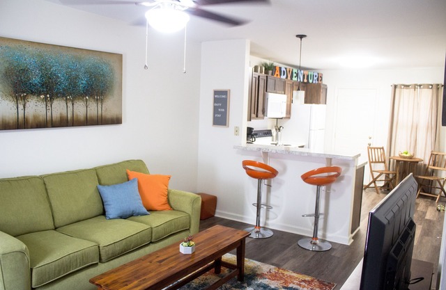 LIMPIO Y CÓMODO Conway TownHome!