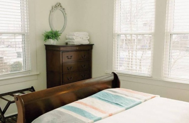 Clean and Cozy- Legacy Trail, Dining & Brewery