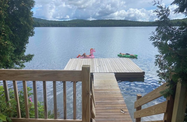 Clearwater Lake House Retreat espera su familia