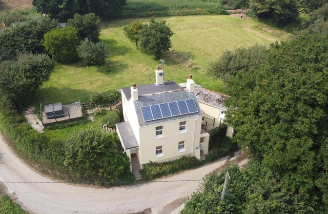 Clotted Cream Cottage Countryside calm Close to beach Dartmouth Dog Friendly