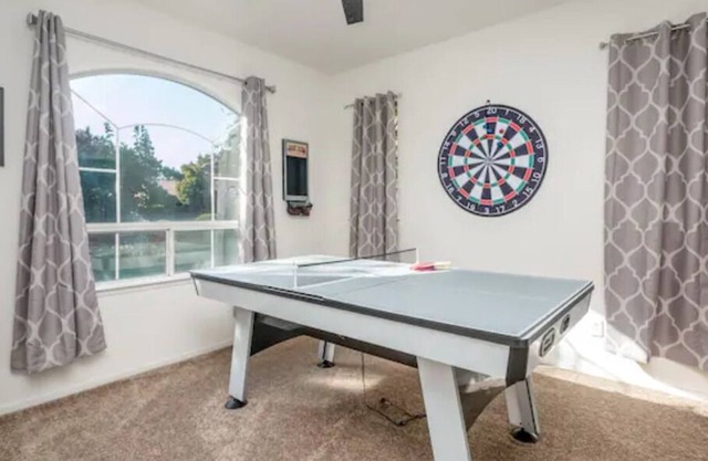 Clovis House | 2 Car Garage | Backyard | 4BR /2BTH