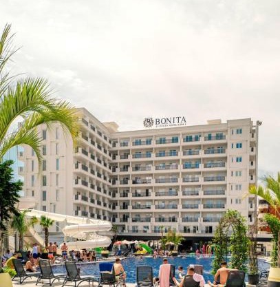 Coastline Luxury Apart Hotel