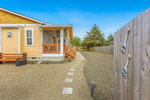 Cobblestone Cottage