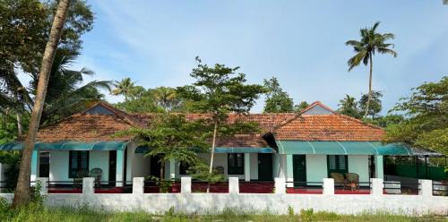 Coconut Bay Marari