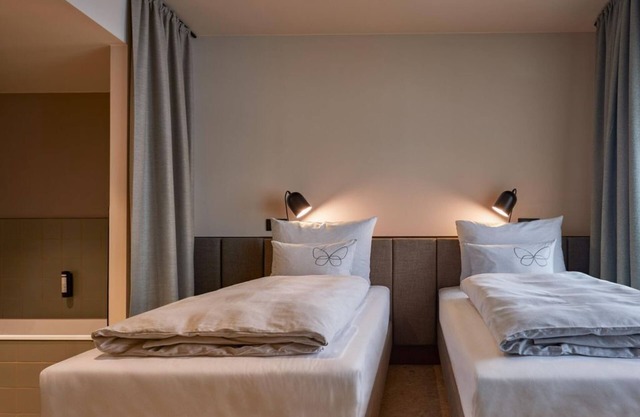 Cocoon Twin - Bathtub - Breakfast - flex - Hotel Cocoon Salzburg