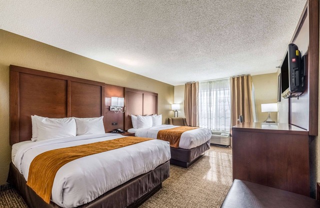Comfort Inn & Suites Dayton North