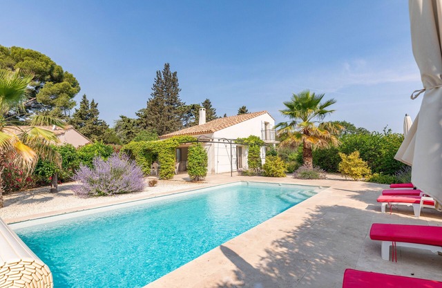 villa contemporánea con piscina cerca de Pézenas, tranquila y pacífica.