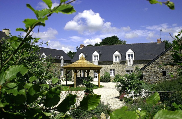 casa confortable, tranquilo, con sauna, jardines, cerca de Saint-Malo y Rance