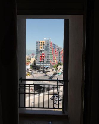 Comfy flat in Astir Near bus and AC