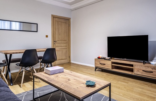 Comfy Flat near Shopping Malls in Kagithane
