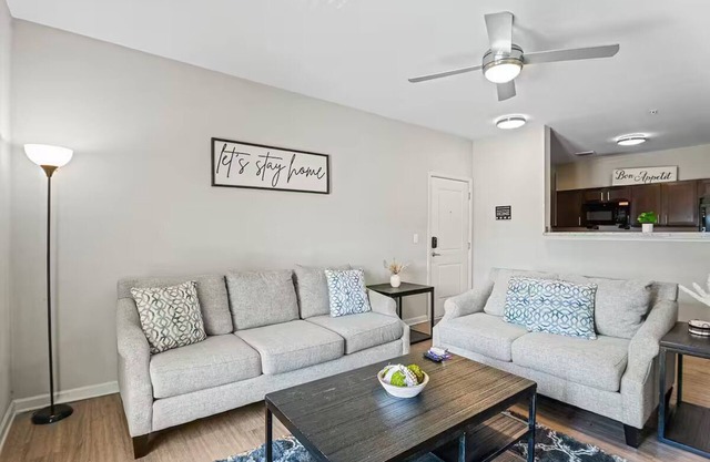 Comfy Stay by ATL Airport + Pool Access