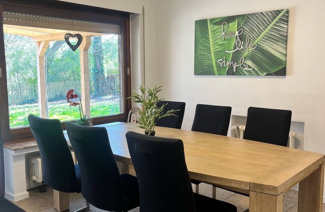 Habitación individual en un bungalow recientemente renovado en una ubicación central en Oberhausen