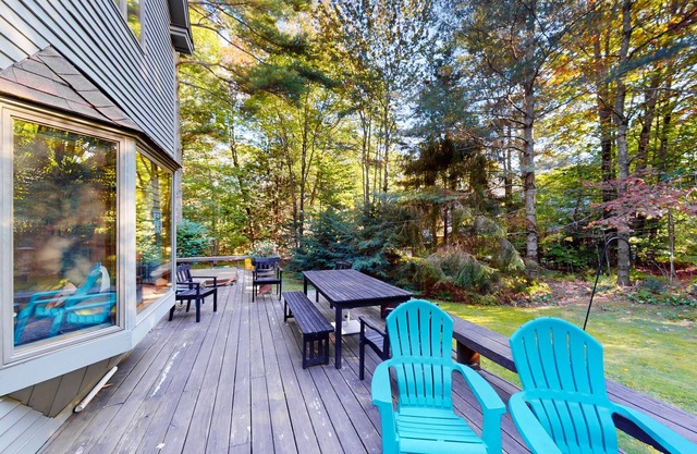 Contemporary gem with fireplace, large deck, grill, private hot tub & mtn views