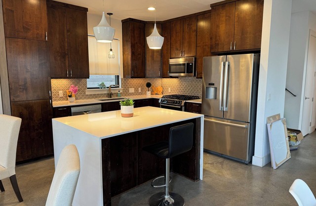 Contemporary & Spacious Rental Near Downtown & UT: Perfect for Short Stays!