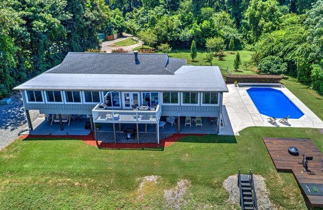 Work in Augusta? Get revived with the only Private River stay; Views & Fishing!