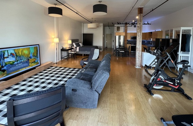 Convenient place to stay in downtown Portland OR,