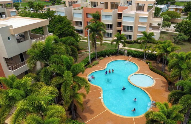 COMBATE BEACH HOME, COMBATE