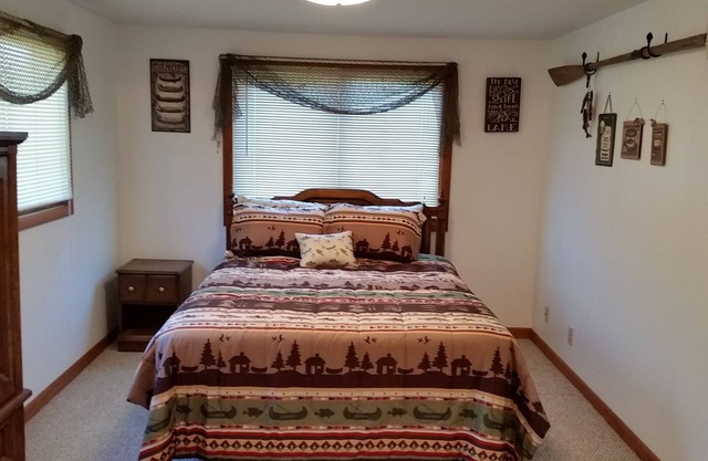 Corto Ona-Lakehouse Rental, LLC es una casa de alquiler de vacaciones frente al lago