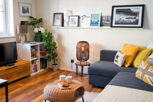 Cosmopolitan Totnes - A Charming Couples Retreat