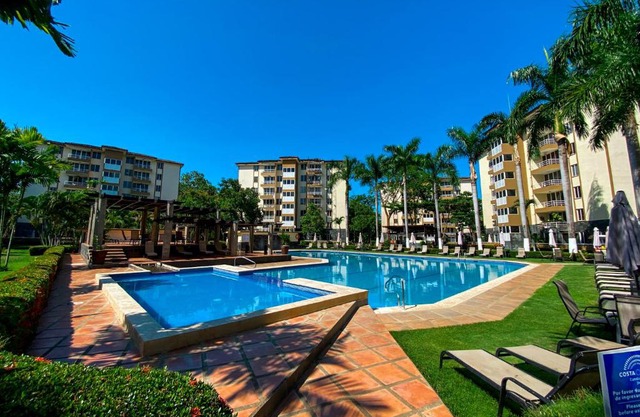 Costa Linda 6-09