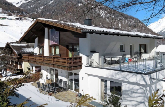 Cosy apartment for 2 guests with WIFI, TV, pets allowed and parking