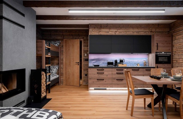 Acogedor apartamento para 4 personas con WIFI, TV, terraza y aparcamiento