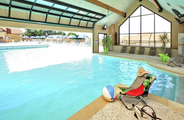 Precioso apartamento en villa con piscina, WIFI, TV, terraza, mascotas permitida y aparcamiento