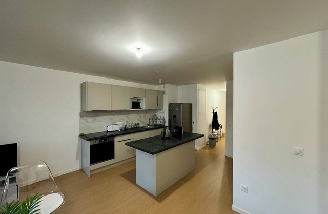 Cosy apartment located in Drancy near Paris / CDG