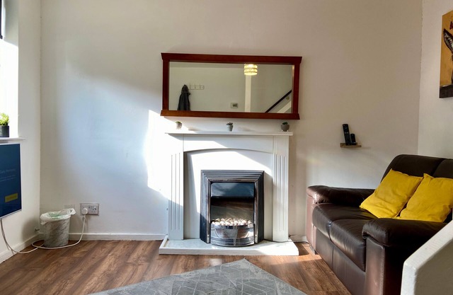 Comfortable 1 Bed House in Batley - Sleeps 3