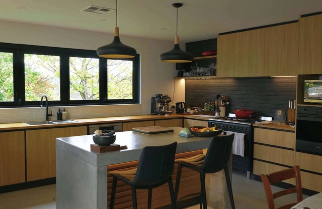 Cosy Getaway with outdoor spaces