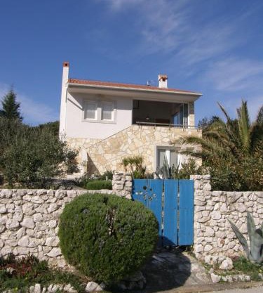 Cosy house by the sea