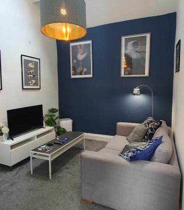 Cosy Spring Cottage at Pen Y Coed Hall