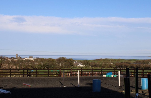 cosy,studio with sea and countryside views