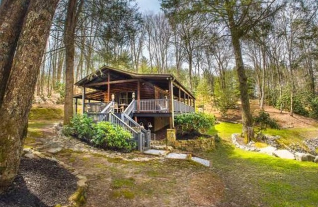 Cottage at Casuarina Lodge - Luxury, Pet Friendly