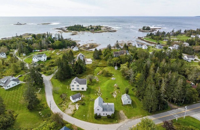 Cottage at Island Point