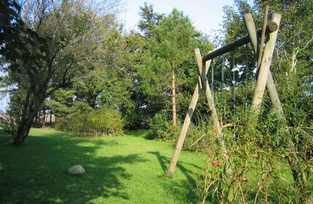 Casa de vacaciones situado en un gran jardín, cerca del Mar de Wadden