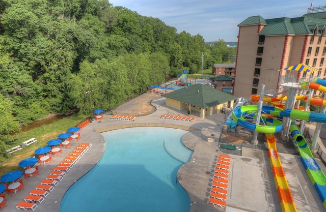 Country Cascades Waterpark Resort