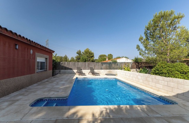Casa de vacaciones 'Casa Fina' con piscina privada, terraza compartida y Wi-Fi