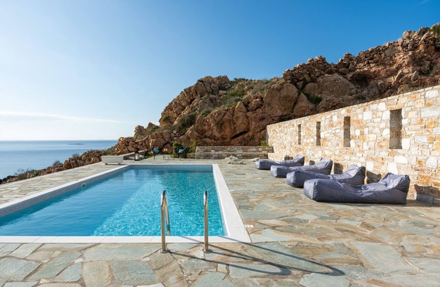 Casa rural 'Mont' Rock Villas 2' con vistas al mar, Wi-Fi y aire acondicionado