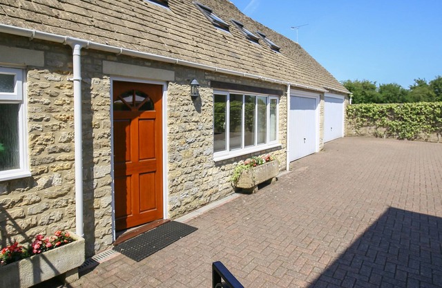 Courtyard Cottage, BIBURY