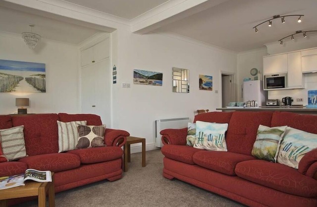 COVE VIEW, ideal para familias, con un jardín en Hope Cove, Ref 995868
