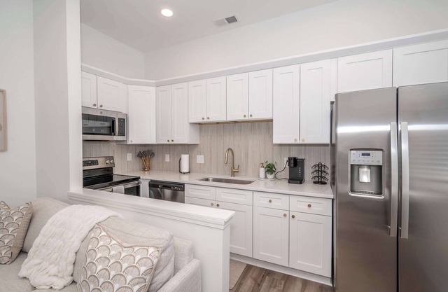 Covington Charm 202