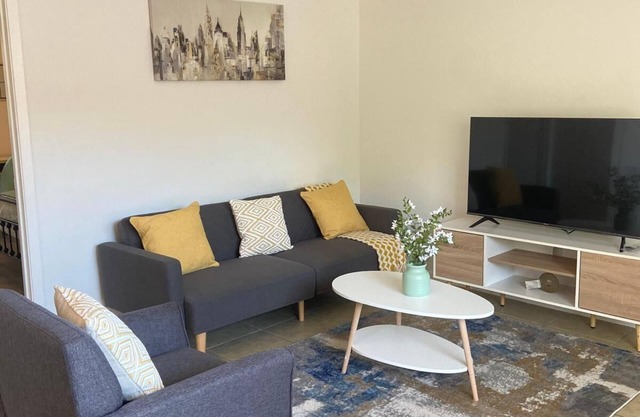 Cozy 1 Br Apartment Julian manor
